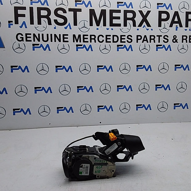 MERCEDES E-CLASS W238 SEAT BELT FRONT RIGHT DRIVER SIDE A2388602900 FMS253 OSF