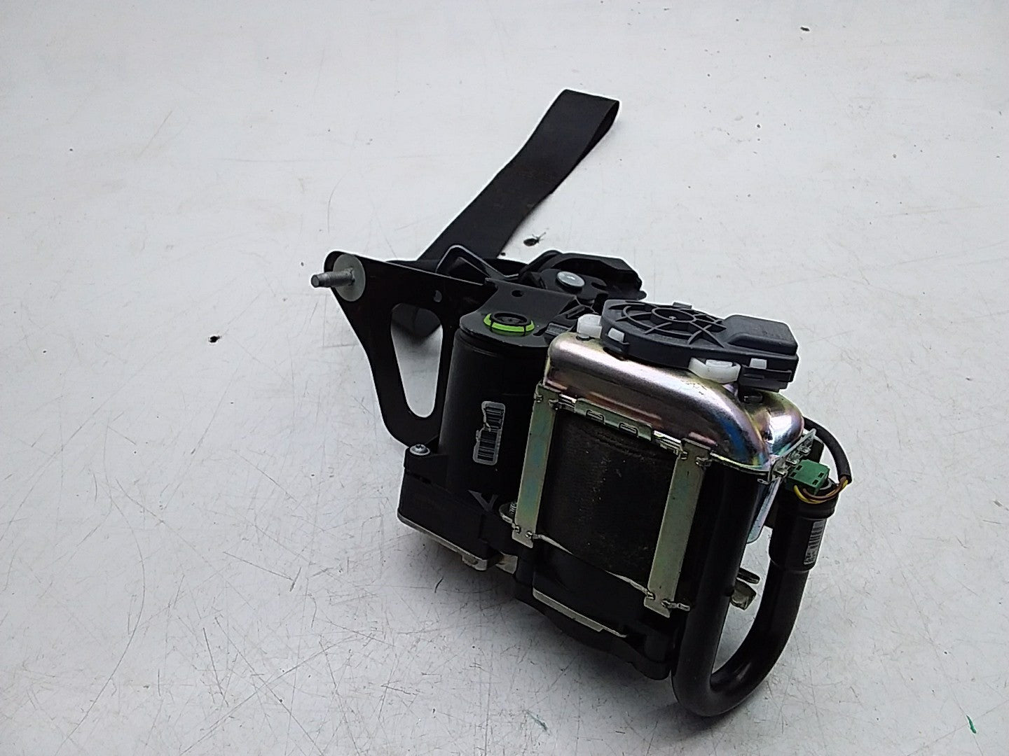 MERCEDES E-CLASS W238 SEAT BELT FRONT RIGHT DRIVER SIDE A2388602900 FMS253 OSF