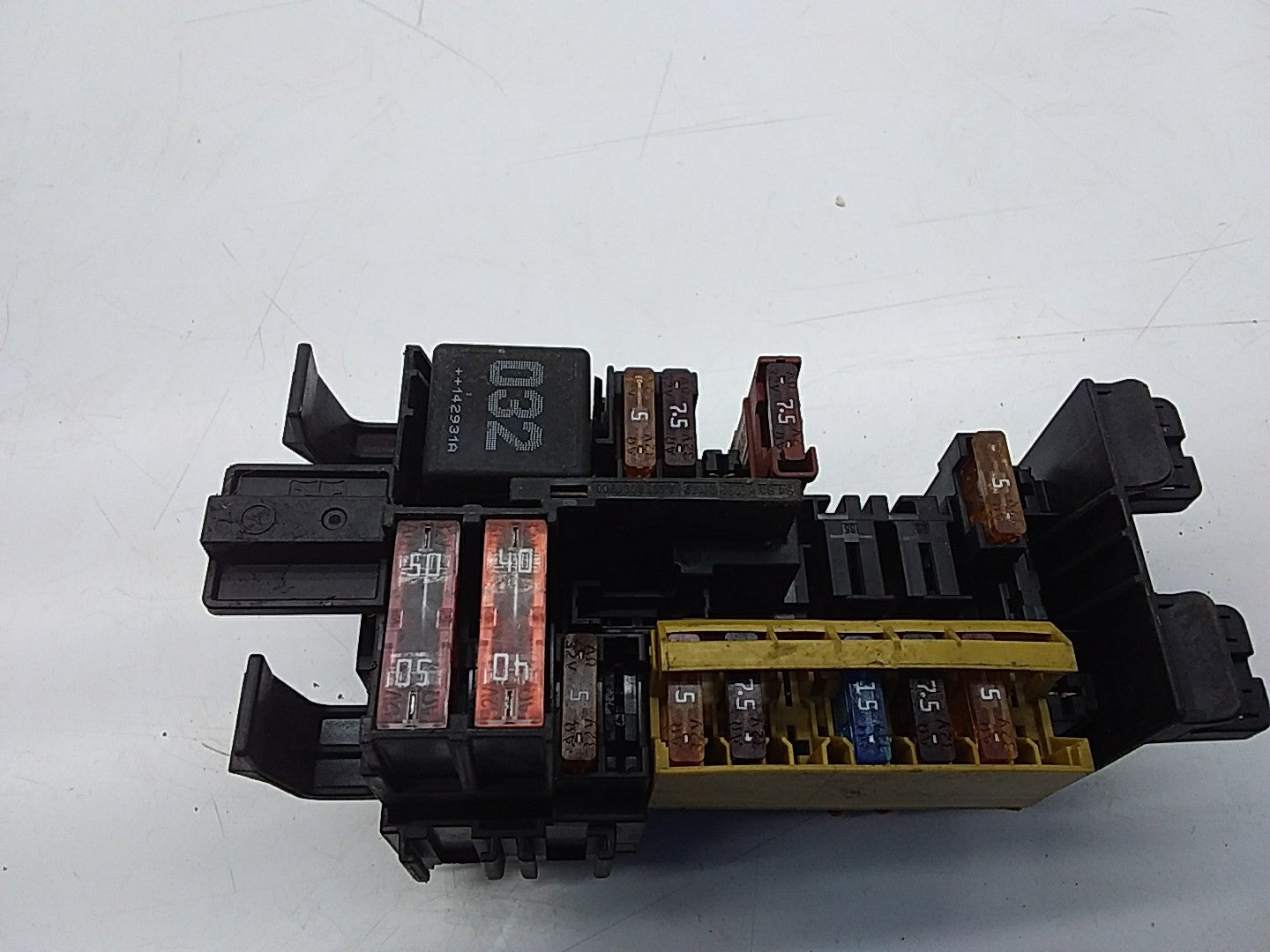 MERCEDES C CLASS FUSE RELAY BOX A2059067200 W205 2014-2021 FMF19