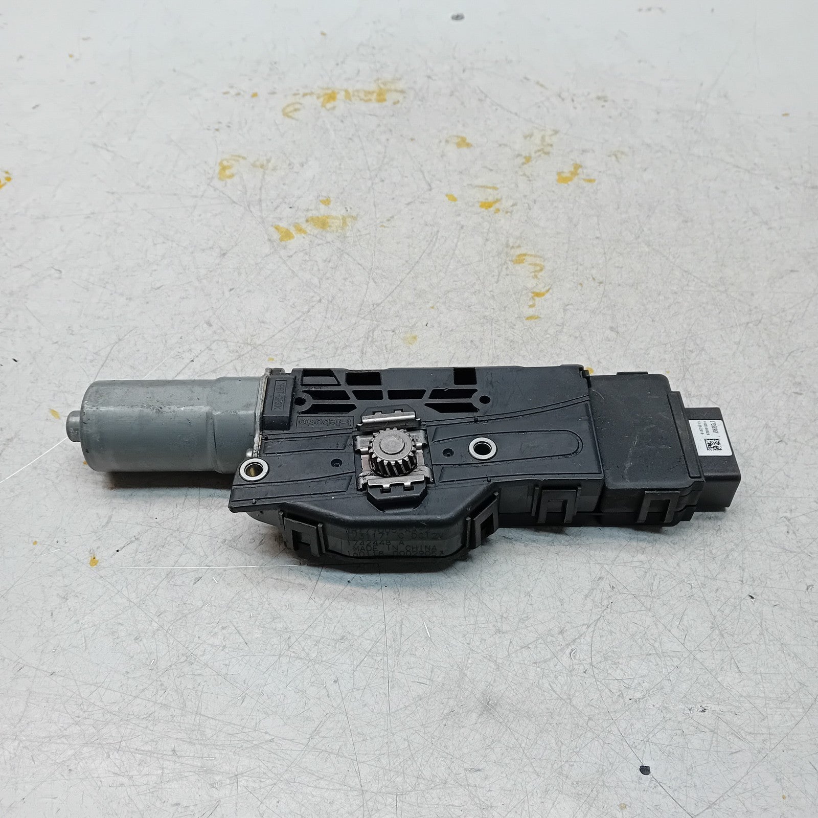 MERCEDES BENZ E-CLASS W213 2016 SUNROOF MOTOR  A2139062104 FM00940