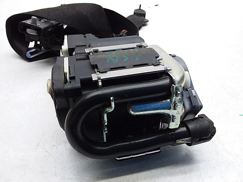 MERCEDES C-CLASS W204 SEAT BELT FRONT LEFT PASSENGER SIDE A2048602385 FMS218 NSF