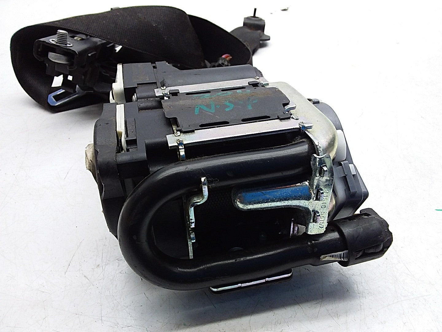 MERCEDES C-CLASS W204 SEAT BELT FRONT LEFT PASSENGER SIDE A2048602385 FMS218 NSF