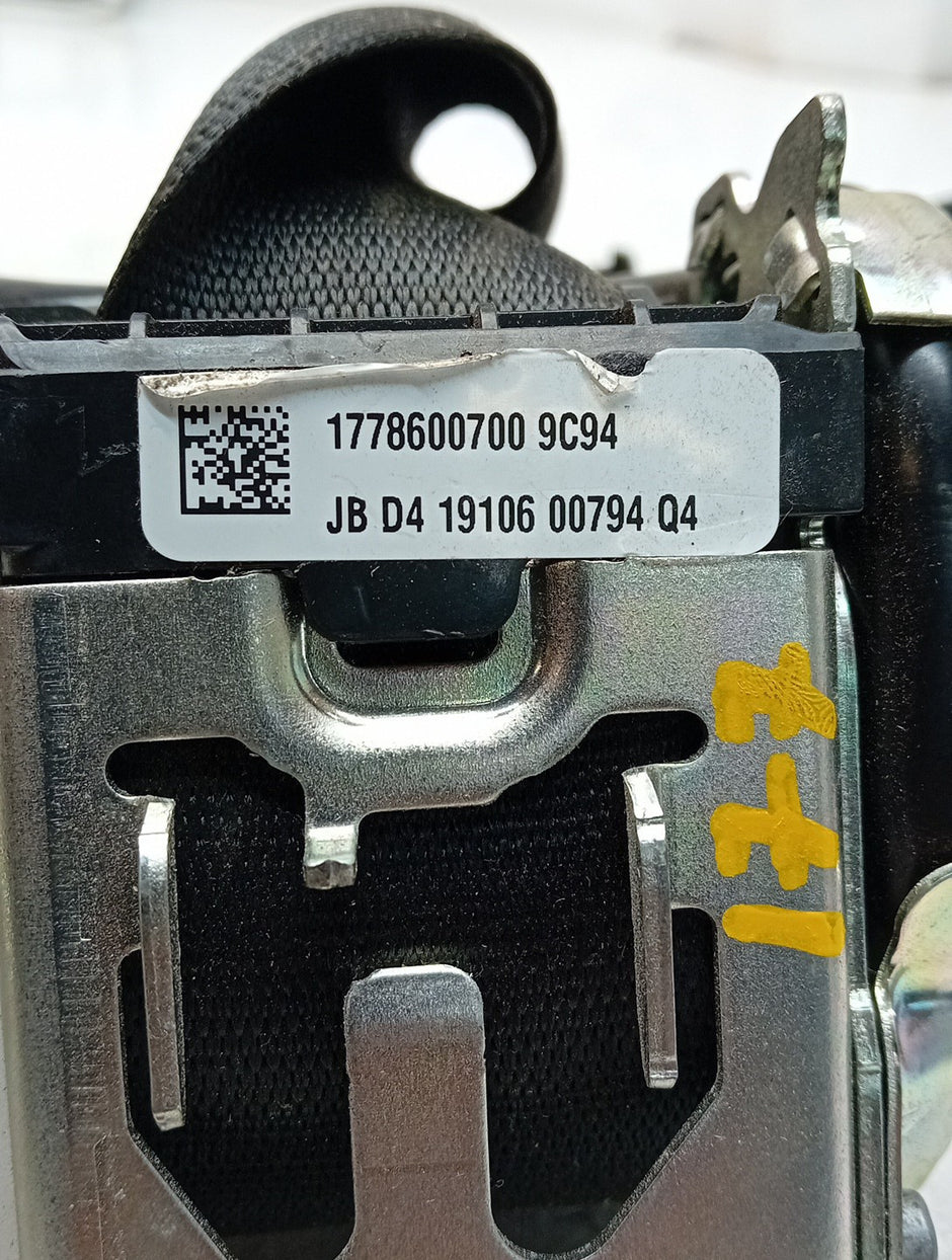 MERCEDES A CLASS  FRONT LEFT SEAT BELT WITH PRETENSIONER A1778600700 FMS69 NSF