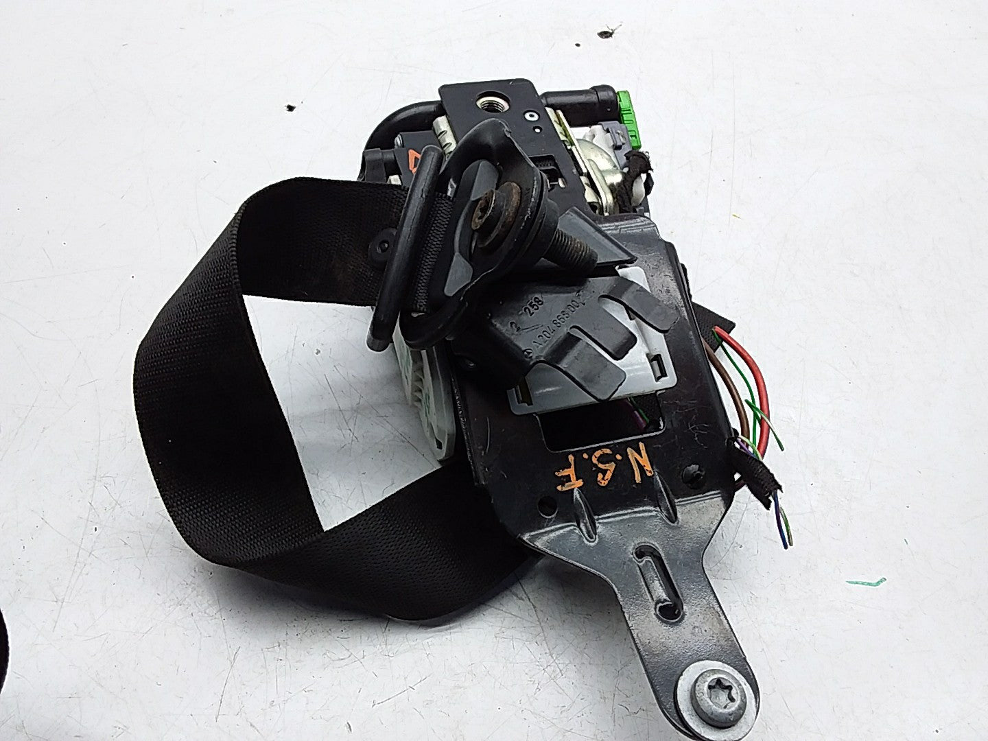 MERCEDES C-CLASS W204 SEAT BELT FRONT LEFT PASSENGER SIDE A2048601585 FMS230 NSF