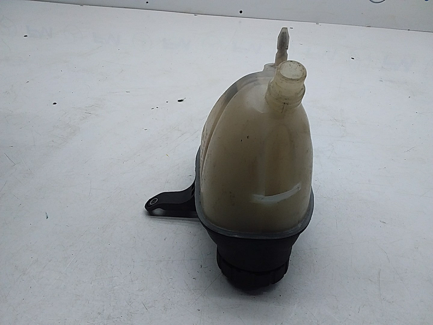 MERCEDES BENZ S-CLASS W222 COOLANT EXPANSION TANK 2014 ONWARDS A2225000949 FMC90
