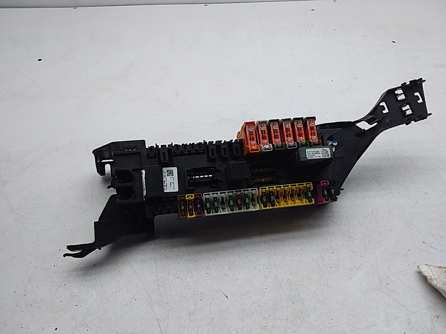 MERCEDES BENZ GLC W166 2015-2019 FUSE RELAY BOX  A1665402350 FMF126