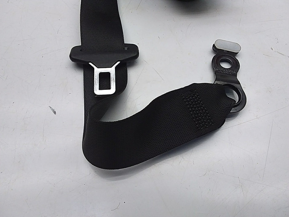 MERCEDES BENZ W205 C CLASS DRIVER REAR SIDE BELT RIGHT OSR A2058600685 FMS7