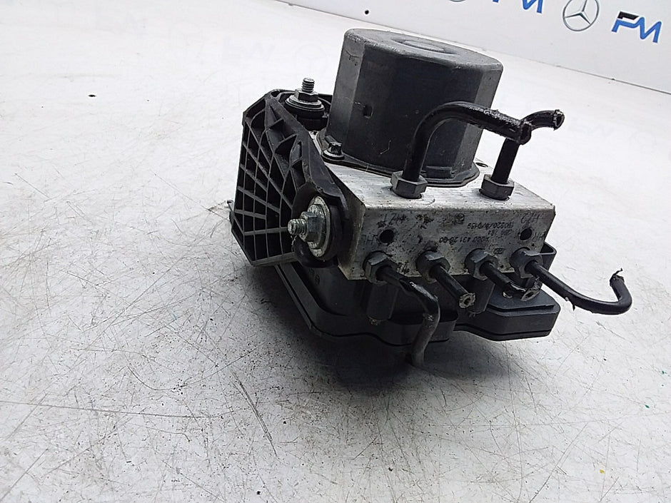 MERCEDES BENZ GLA CLASS ABS PUMP A0004312600 FMR12