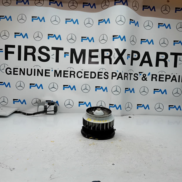 MERCEDES BENZ W205 C-CLASS INTERIOR BLOWER HEATER FAN 0130309005 FM00971
