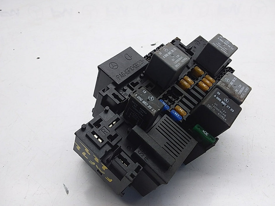 MERCEDES BENZ S-CLASS W222 FUSE BOX RELAY  A2229063202 FMF72