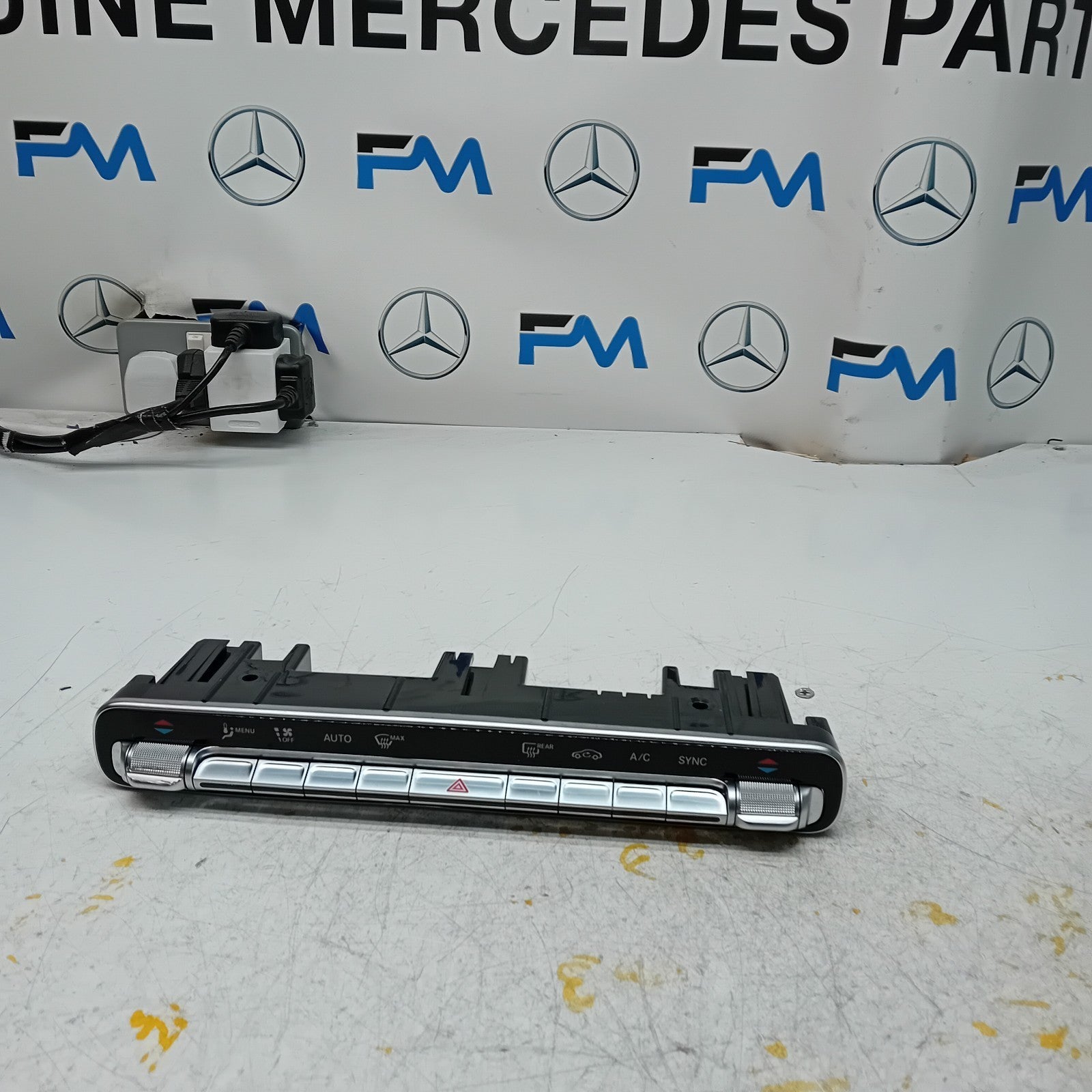 MERCEDES A B CLASS W177 W247 HEATER CLIMATE CONTROL PANEL A2479056803  FM00977