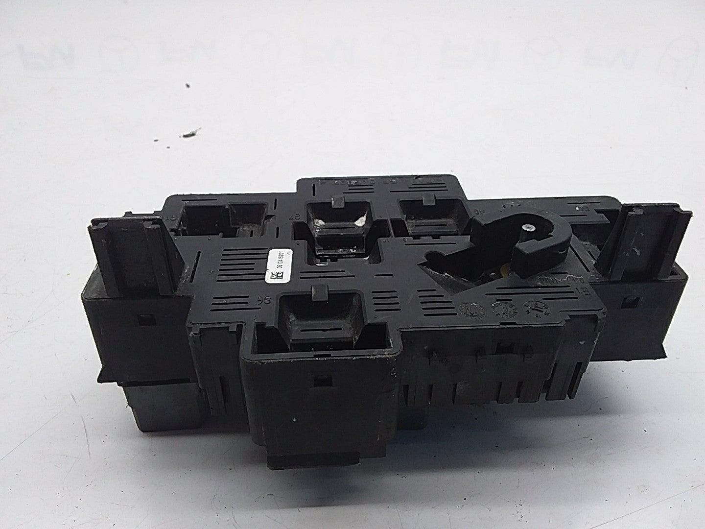 MERCEDES E CLASS FUSE RELAY BOX A2139062202 W213 2016 ONWARDS FMF54
