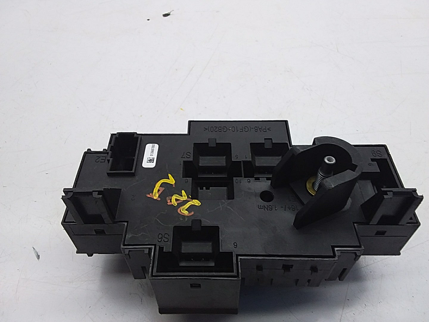 MERCEDES BENZ S-CLASS W222 FUSE BOX RELAY  A2229063202 FMF73