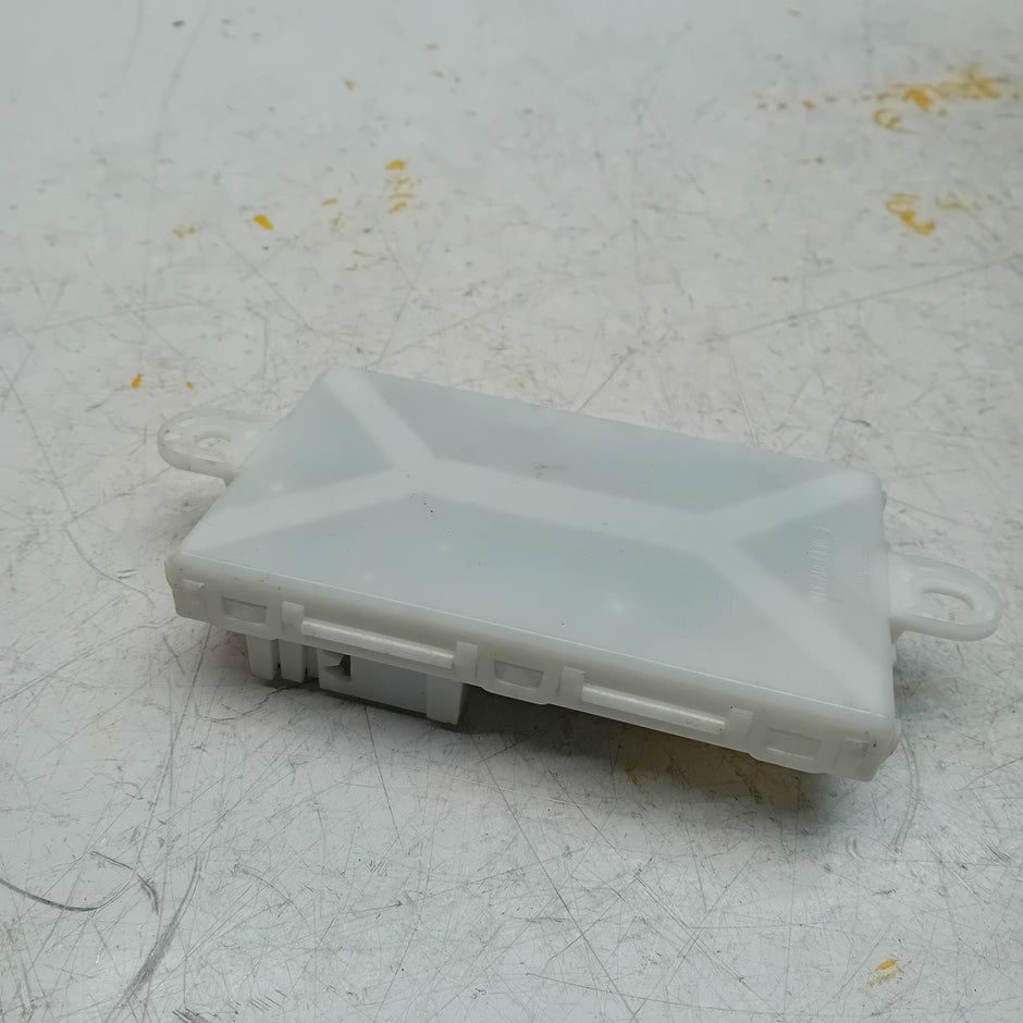 MERCEDES BENZ E-CLASS KEYLESS GO CONTROL UNIT W213 A2139001610 FM00848