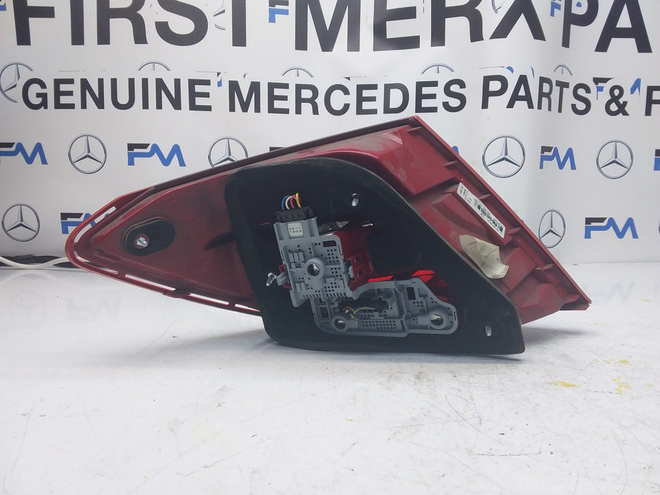 MERCEDES  C-CLASS W204 2011 REAR PASSENGER N/S TAIL LIGHT A2048205464 FMT92