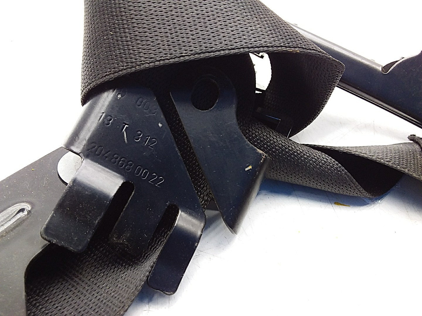 MERCEDES C-CLASS W204 SEAT BELT FRONT LEFT PASSENGER SIDE A2048680022 FMS215 NSF