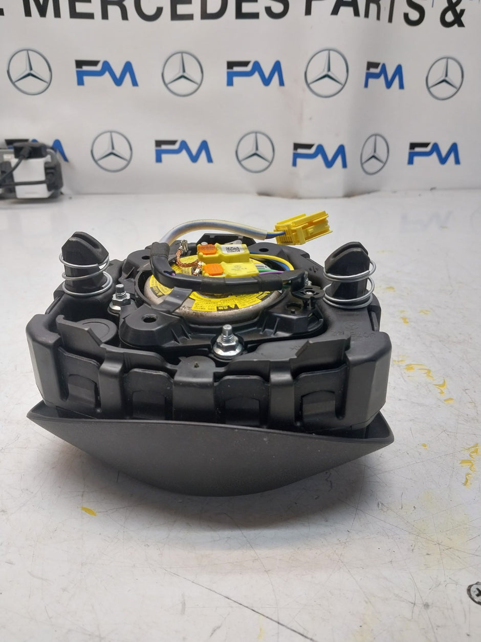 MERCEDES C-CLASS W205 STEERING WHEEL AIRBAG 308998699162-AD FM00702