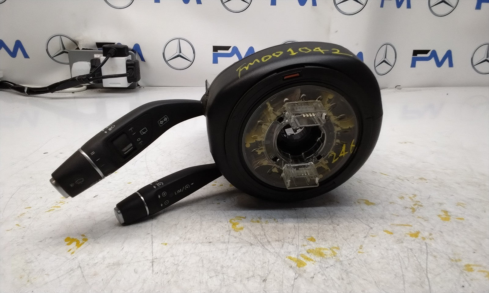 Mercedes E-CLASS W213 INDICATOR/WIPER GEAR SELECT + SQUIB  A2139005606 FM001042