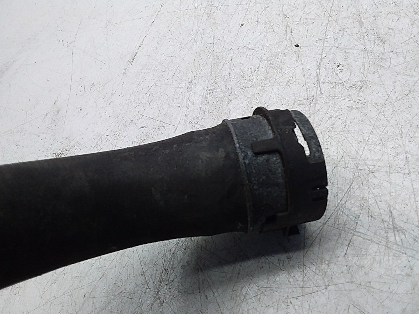 MERCEDES BENZ E-CLASS W213 AIR INTAKE TUBE A2135010182 FMI51