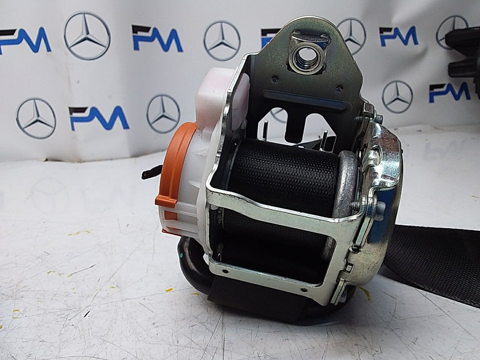 MERCEDES A CLASS  FRONT RIGHT SEAT BELT WITH PRETENSIONER A1778600800 FMS48 OSF