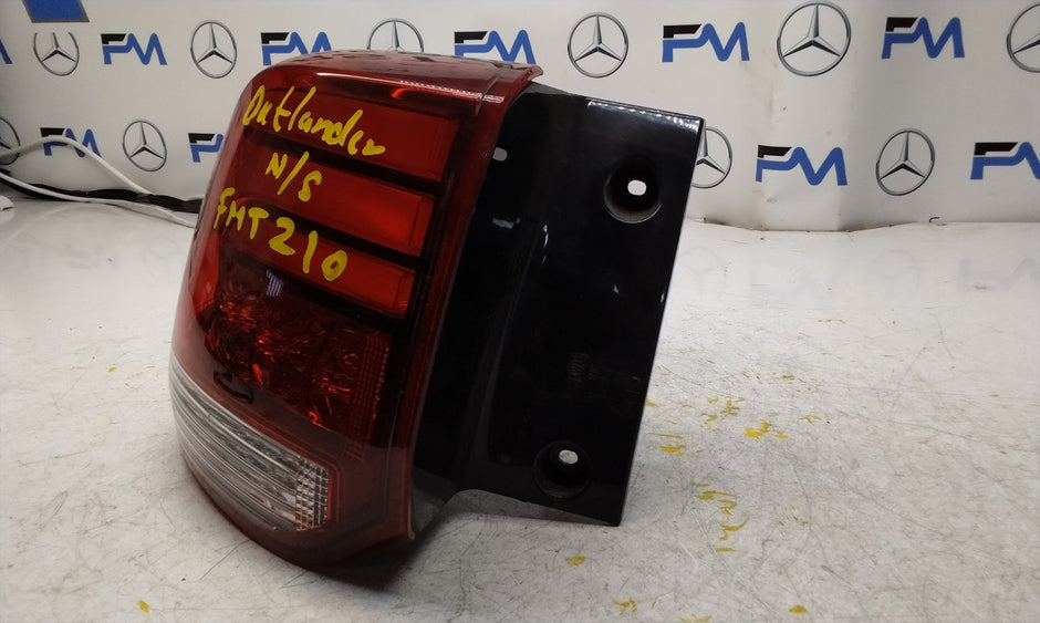 MITSUBISHI OUTLANDER PASSENGER SIDE LEFT NS REAR TAIL LIGHT FMT210 HALF LED