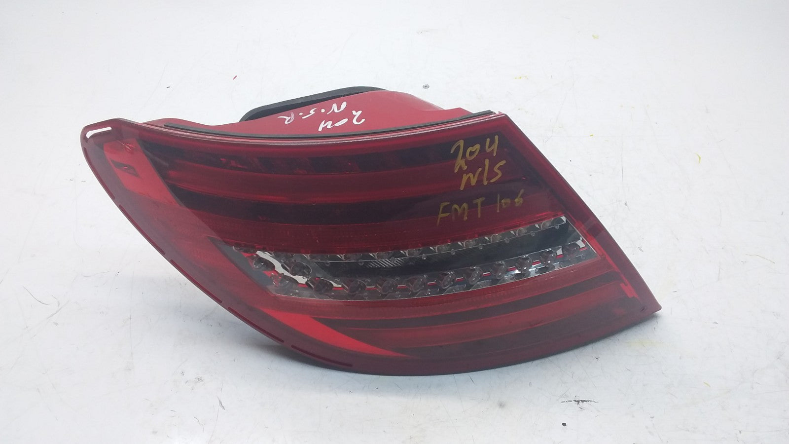MERCEDES C-CLASS W204 PASSENGER SIDE NS REAR TAIL LIGHT A2048205464 2011 FMT106