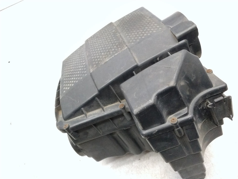 LAND ROVER  AIR FILTER CLEANER BOX  4619685911 FMA74