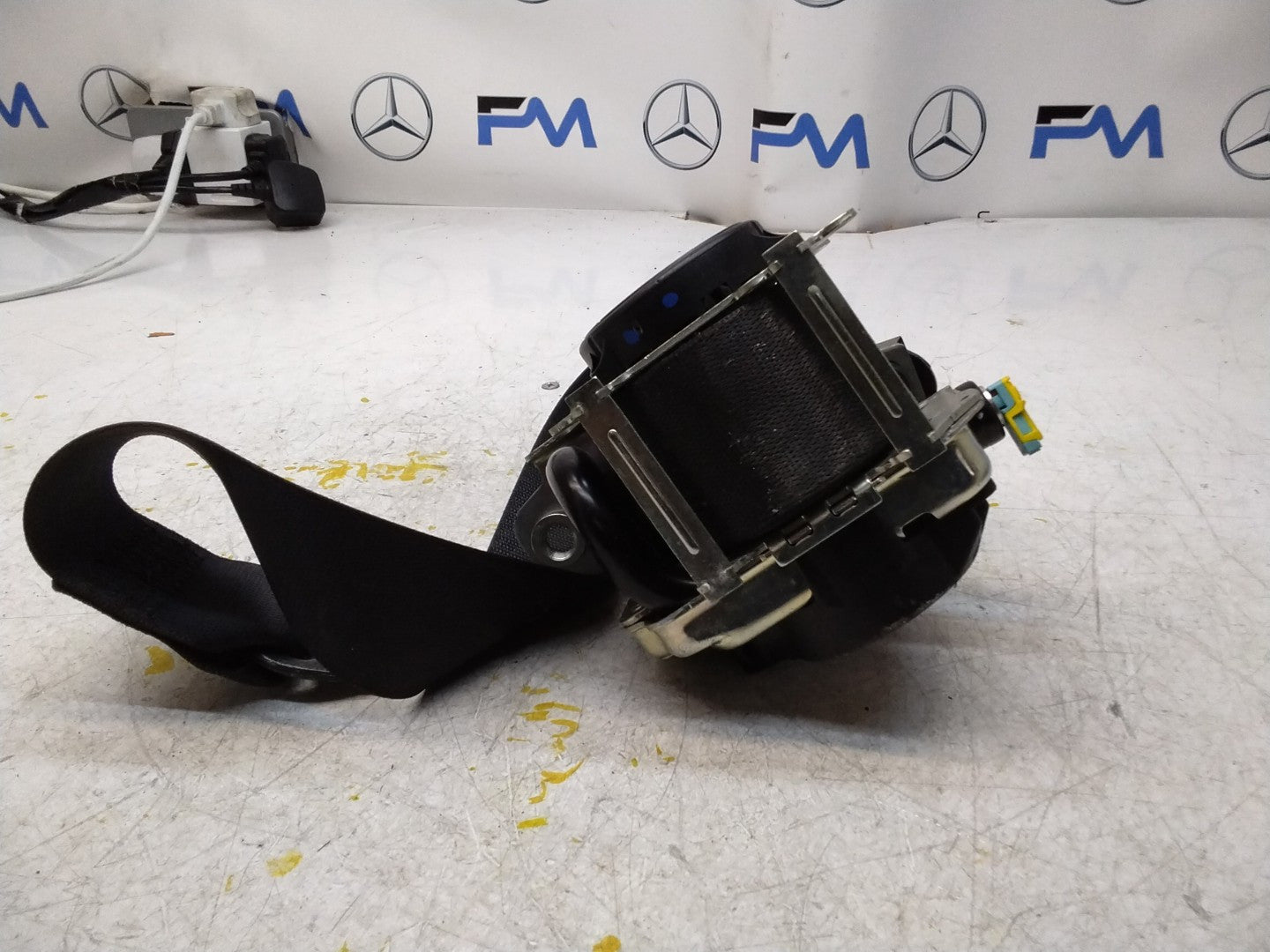 MERCEDES-BENZ W205 C CLASS FRONT LEFT PASSENGER SEATBELT A2058605185 FMS341 NSF