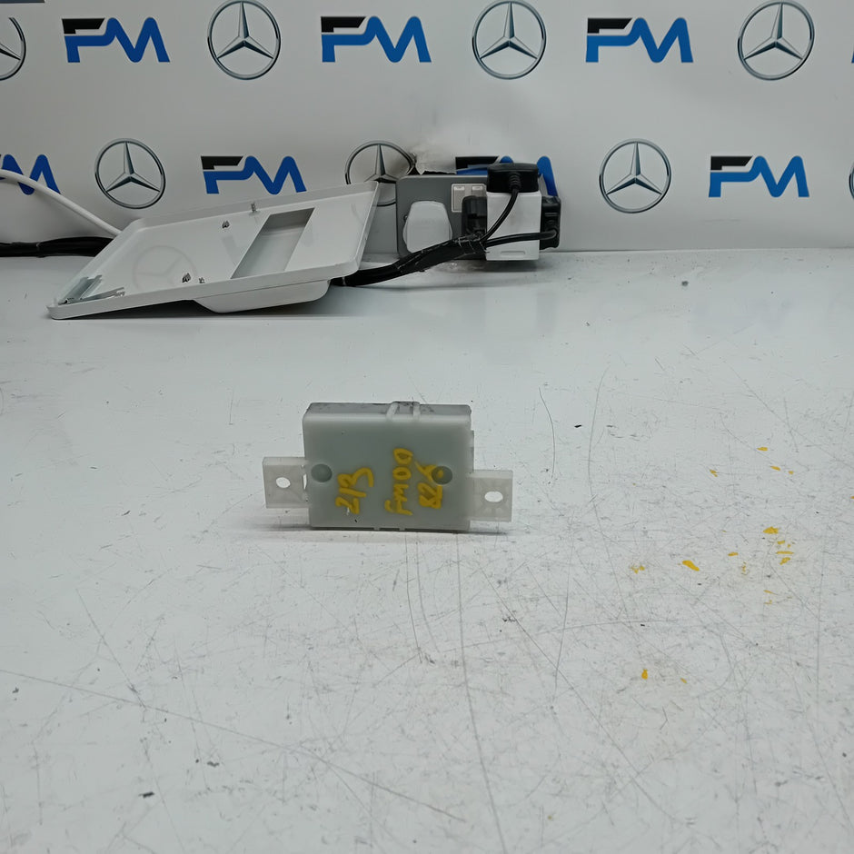 MERCEDES E-CLASS W213 LIGHT CONTROL UNIT A2139019712 FM00826