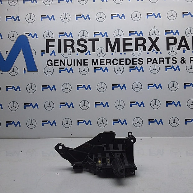 MERCEDES BENZ GLC CLASS W253 FUSE BOX RELAY DISTRIBUTION BOX A2535409715 FMF46