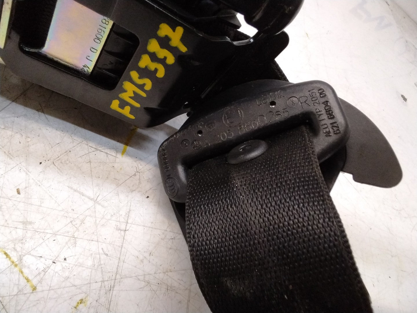 MERCEDES C-CLASS W205 SEAT BELT REAR RIGHT DRIVER SIDE A2058600285 FMS337 OSR