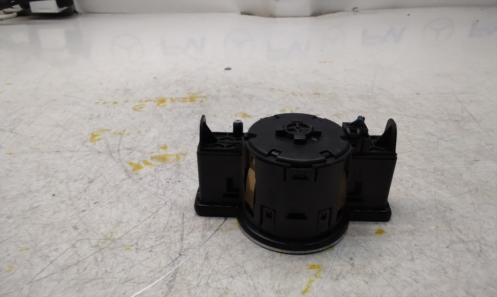 MERCEDES C-CLASS W204 HEADLIGHT CONTROL SWITCH 2014 A2049053103 FM001024