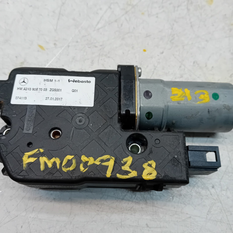 MERCEDES BENZ E-CLASS W213 2017 SUNROOF MOTOR  A2139067003 FM00938