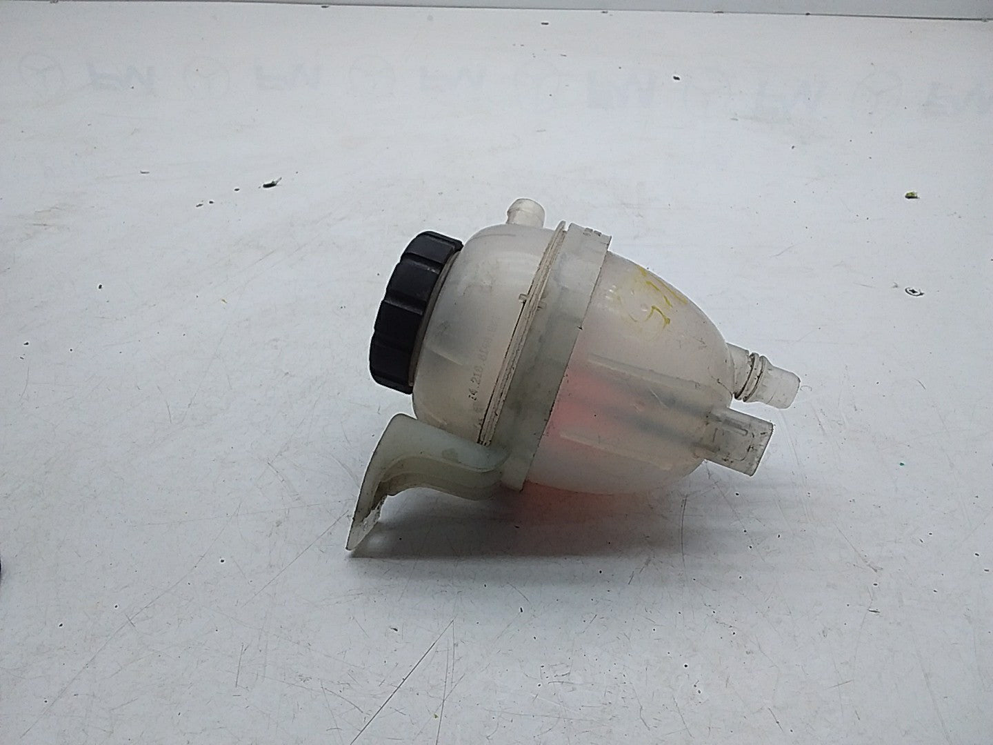 MERCEDES BENZ S-CLASS W222 COOLANT EXPANSION TANK 2014ONWARDS A2225000549 FMC112