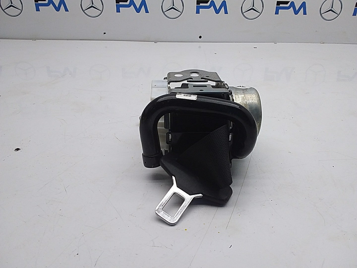 MERCEDES BENZ W205 C CLASS DRIVER REAR SIDE BELT RIGHT OSR A2058600685 FMS10
