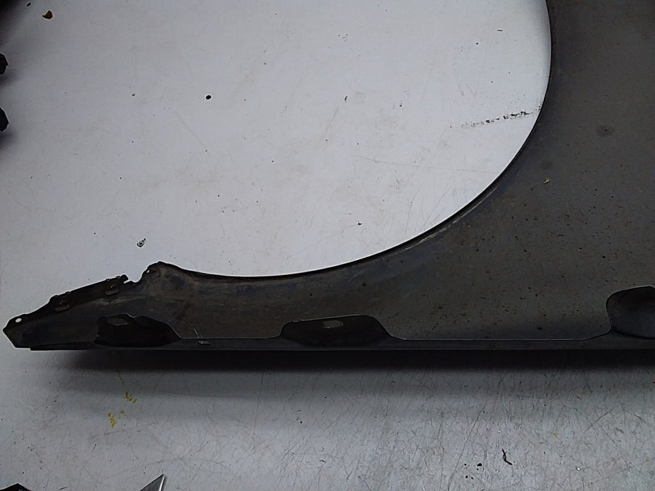 MERCEDES  E-CLASS W212 NS LEFT PASSENGER SIDE WINGS FMW31 A2128610901