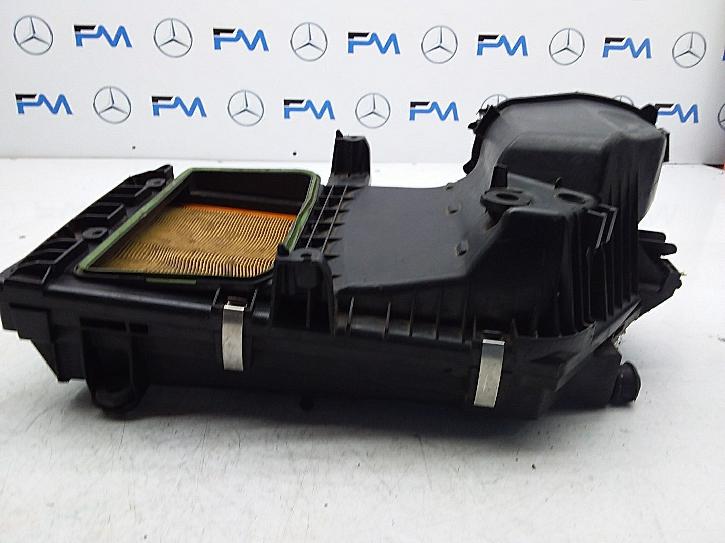 MERCEDES BENZ E-CLASS W213 AIR FILTER CLEANER BOX 2.0 P A6540900001 FMA43