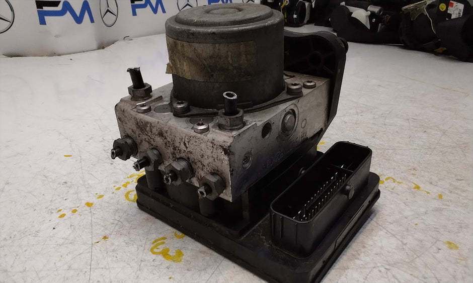 MERCEDES E-CLASS W213 ABS PUMP MODULE CONTROL UNIT A2134313601 FM00756