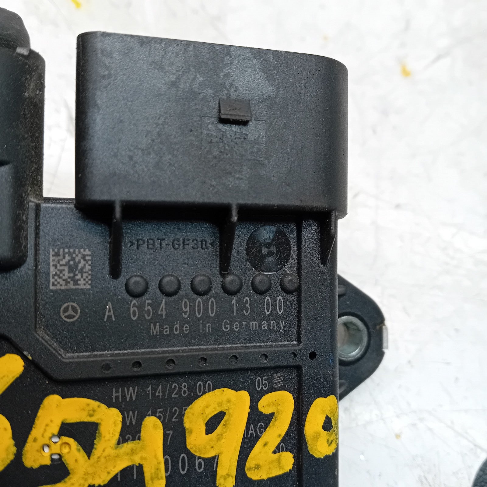 MERCEDES BRNZ E CLASS W213 DIESEL GLOW PLUG RELAY A6549001300 FM00923