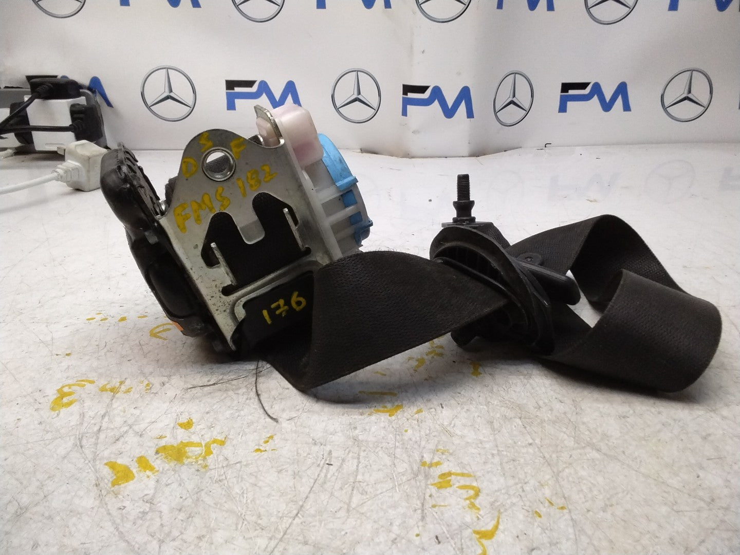 MERCEDES A CLASS SEAT BELT FRONT RIGHT A1768600285 W176 FMS182 OSF
