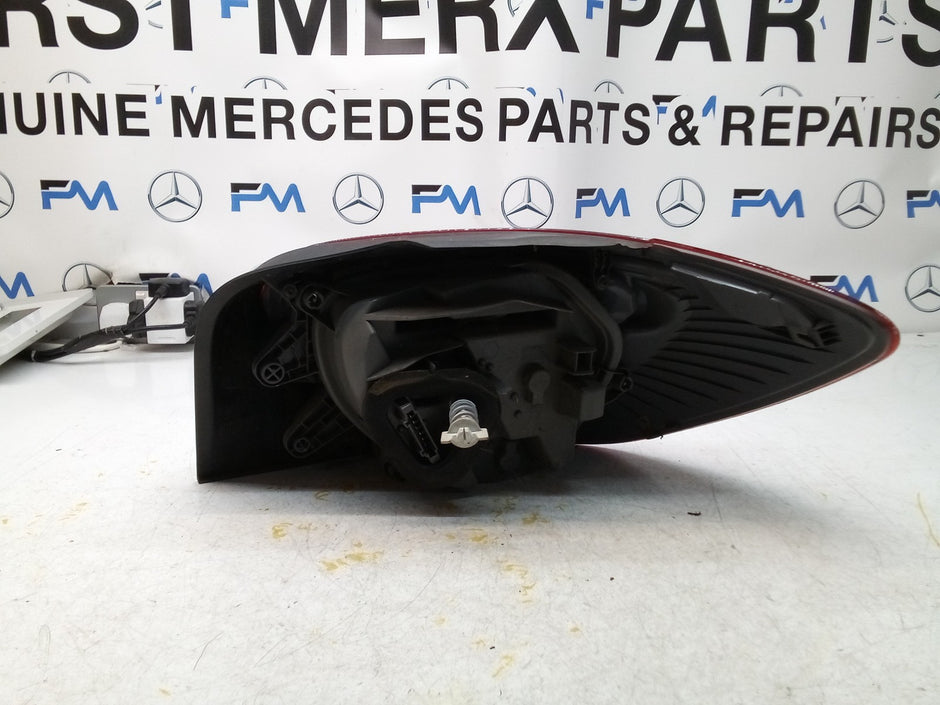 MERCEDES A-CLASS W176 PASSENGER SIDE LEFT NS REAR TAIL LIGHT A1769064800 FMT216