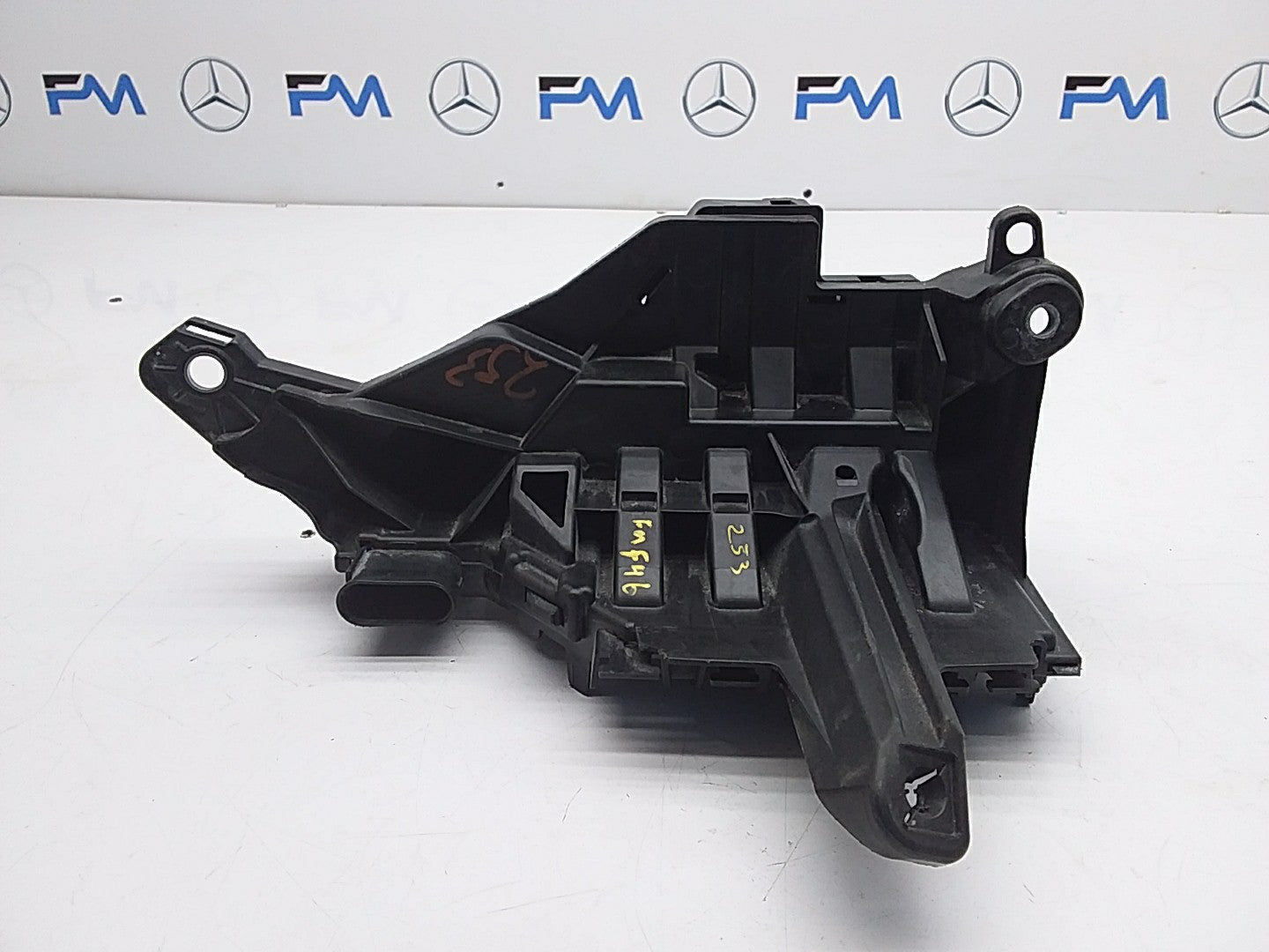 MERCEDES BENZ GLC CLASS W253 FUSE BOX RELAY DISTRIBUTION BOX A2535409715 FMF46