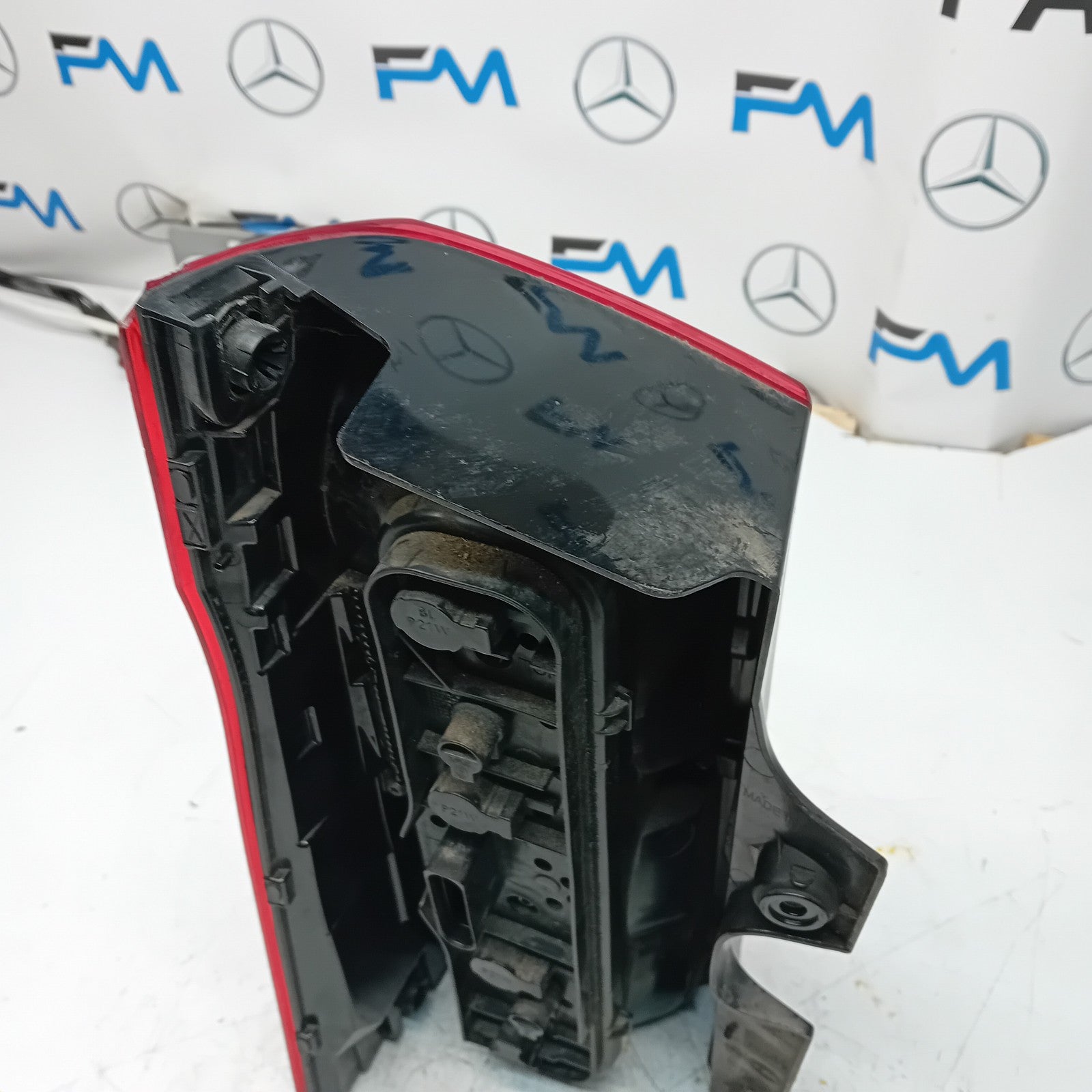 MERCEDES VITO W447 2015-20 DRIVER OS REAR TAIL LIGHT R191014 FMT154