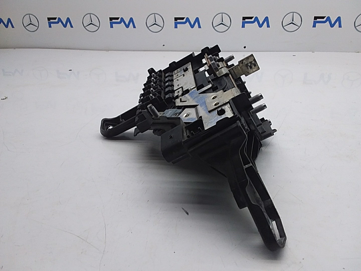 MERCEDES BENZ GLC CLASS W253 FUSE BOX RELAY DISTRIBUTION BOX A2535409715 FMF46