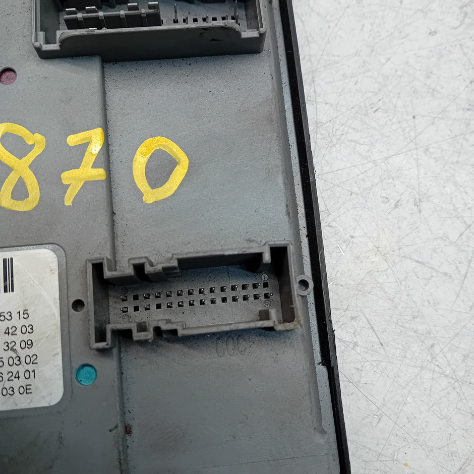 MERCEDES E-CLASS SAM CONTROL MODULE W213 A2139005315 FM00870