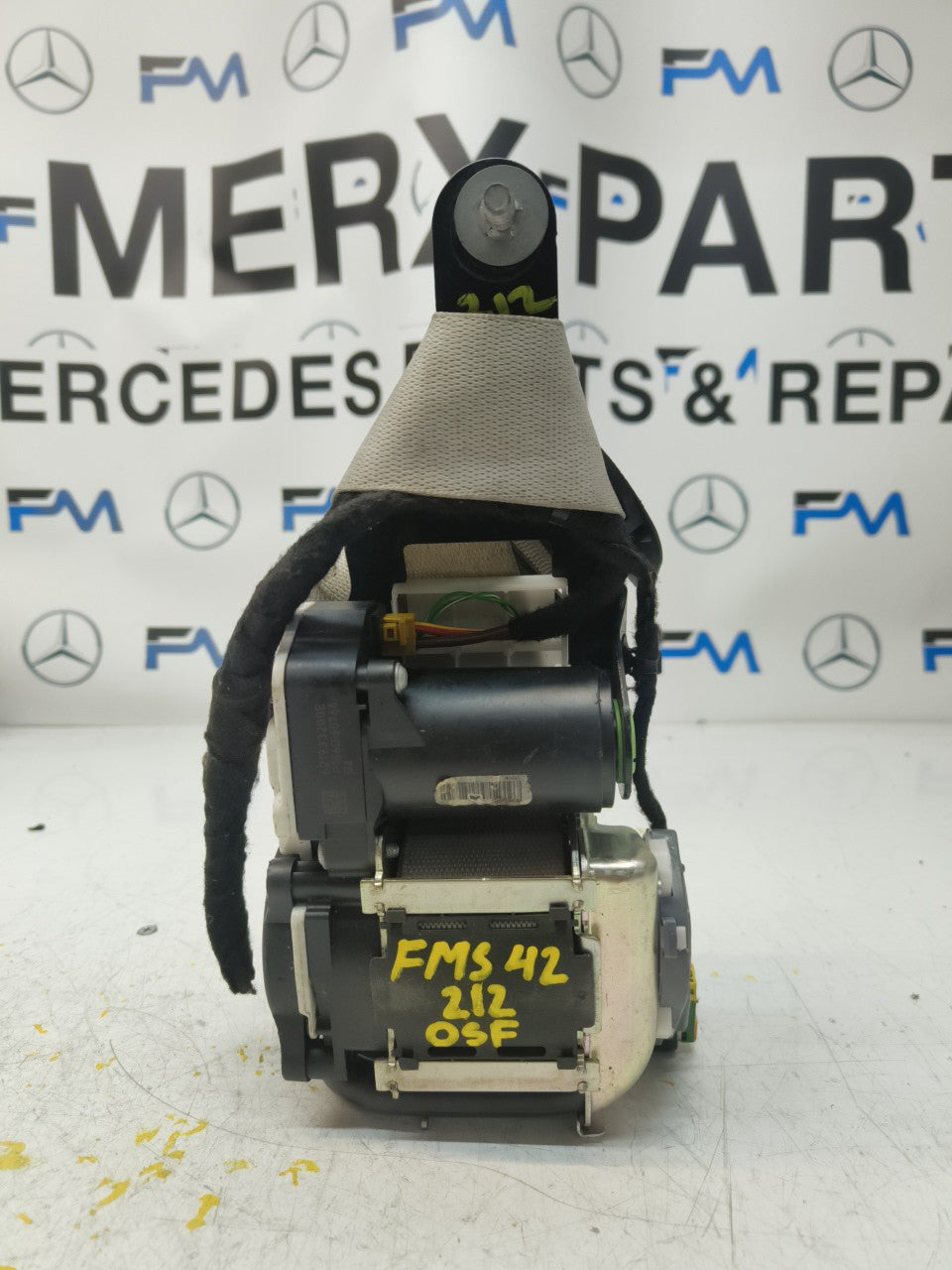 MERCEDES BENZ E-CLASS W212 DRIVER SIDE FRONT SEAT BELT A2128600886 OSF FMS42