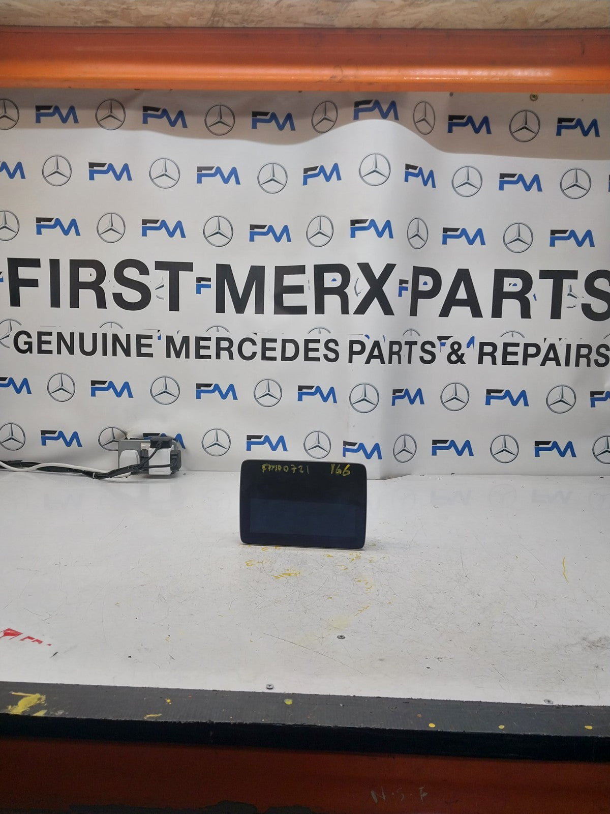 MERCEDES ML/M-CLASS W166 DISPLAY SCREEN A1669007814 2015 FM00721