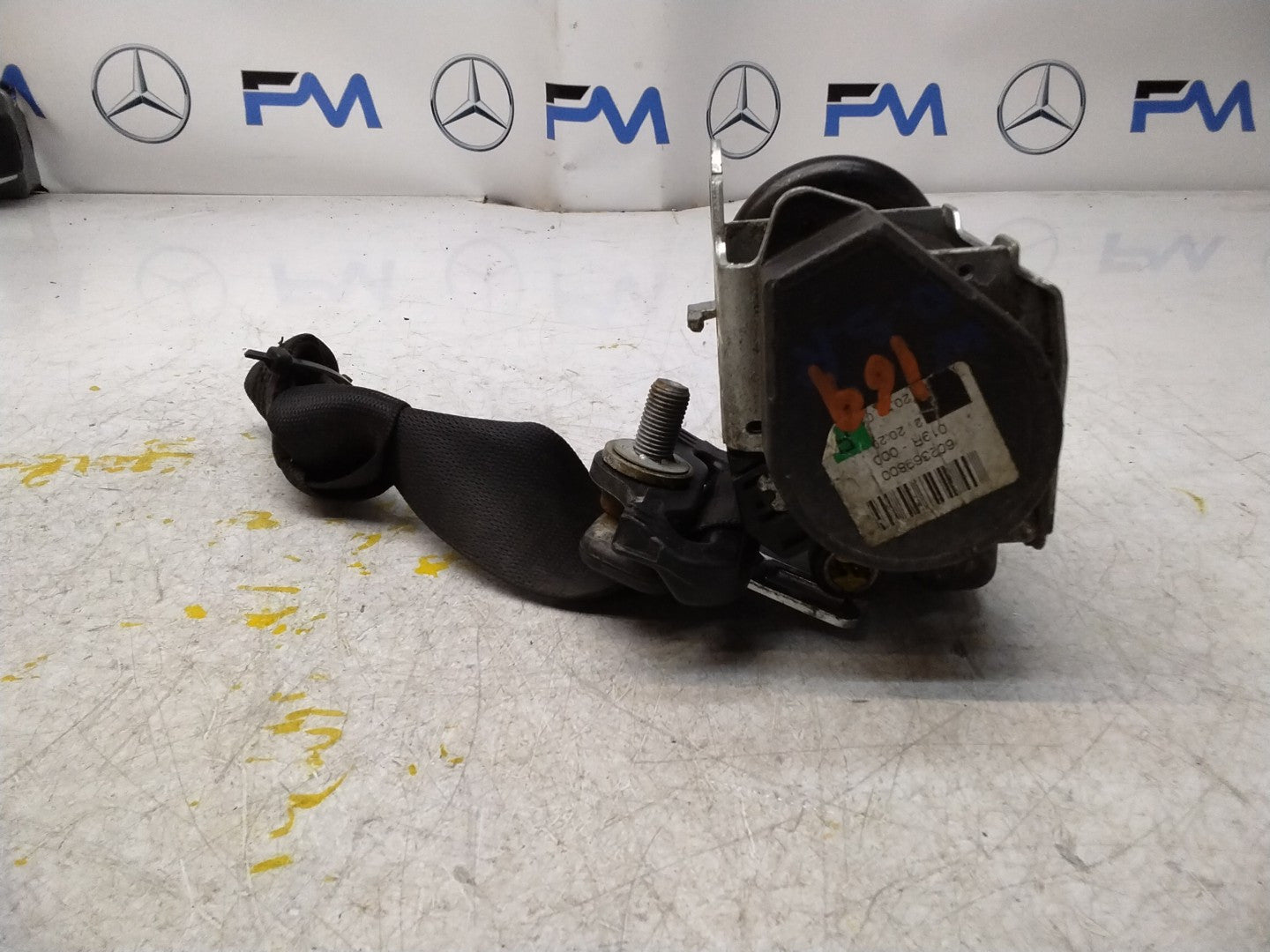 MERCEDES BENZ W169 A CLASS REAR SEAT BELT RIGHT SIDE A1698600685 FMS361 OSR