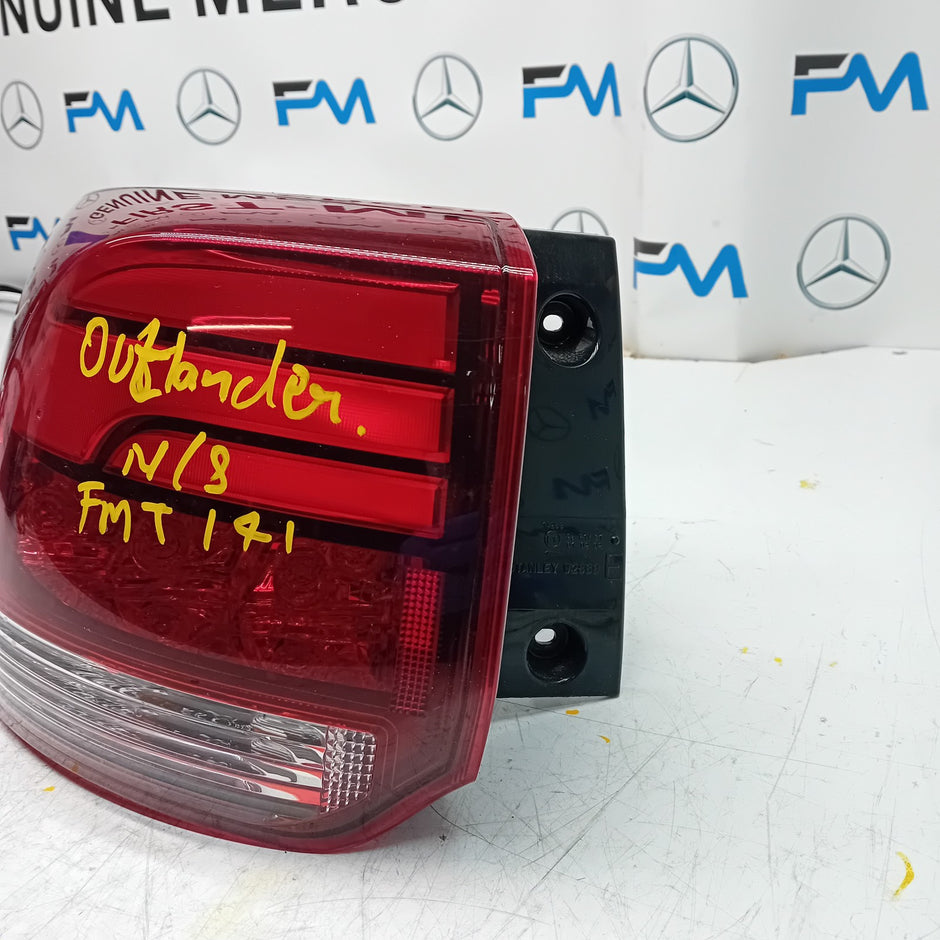 MITSUBISHI OUTLANDER MK3 2015-19 PASSENGER SIDE NS OUTER REAR TAIL LIGHT FMT141