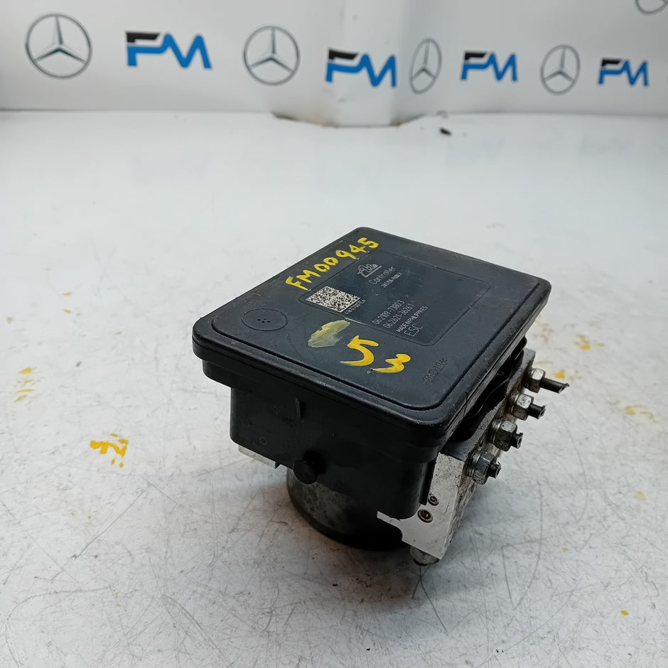 MITSUBISHI OUTLANDER MK3 ABS PUMP   MODULE 4670B231 FM00945